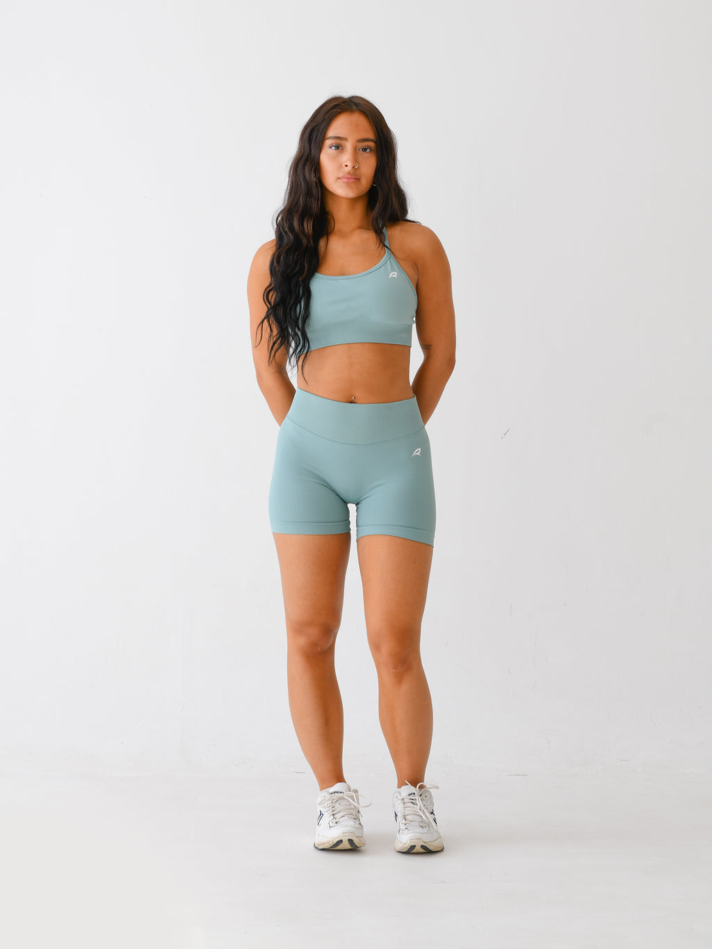 SEA FOAM SHORTS SET - TWO PIECE